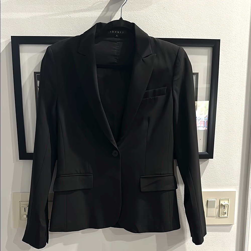 Theory classic black fitted blazer size 4